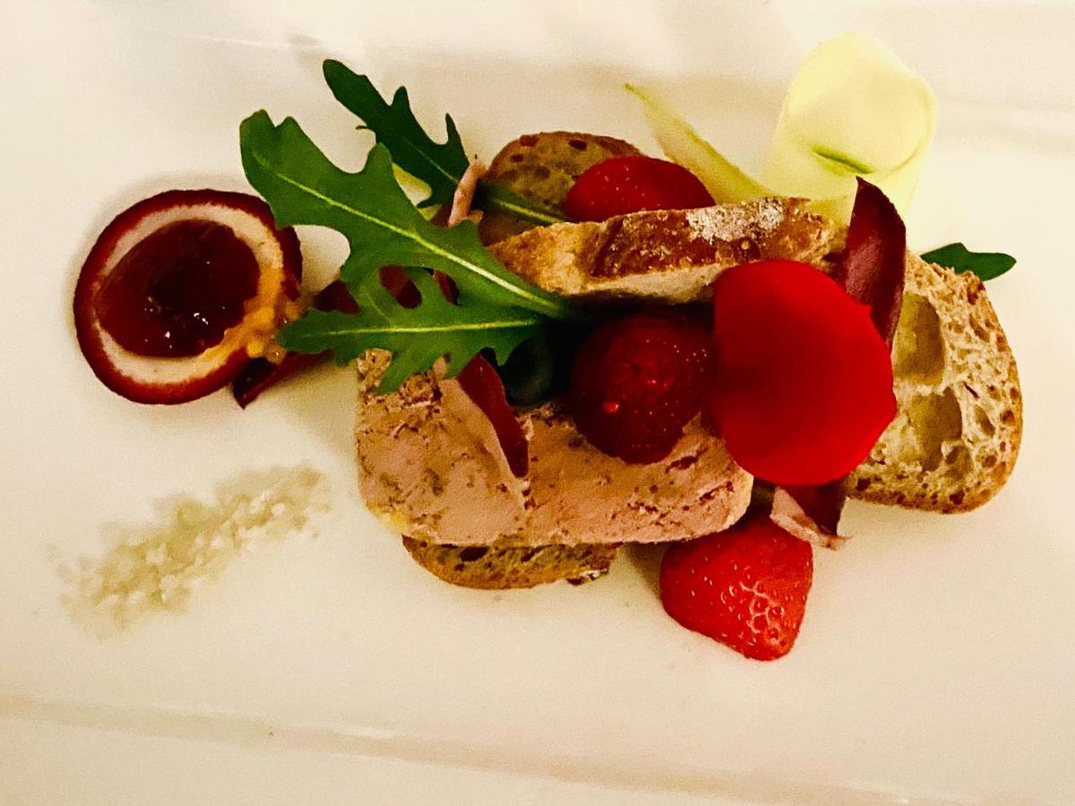 Le Cheval Blanc Otel Jargeau Dış mekan fotoğraf
